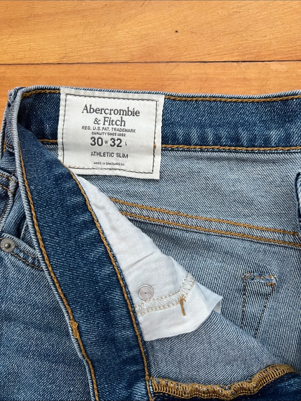 Abercrombie & Fitch - Men Athletic Slim Blue Denim Jeans 30x32